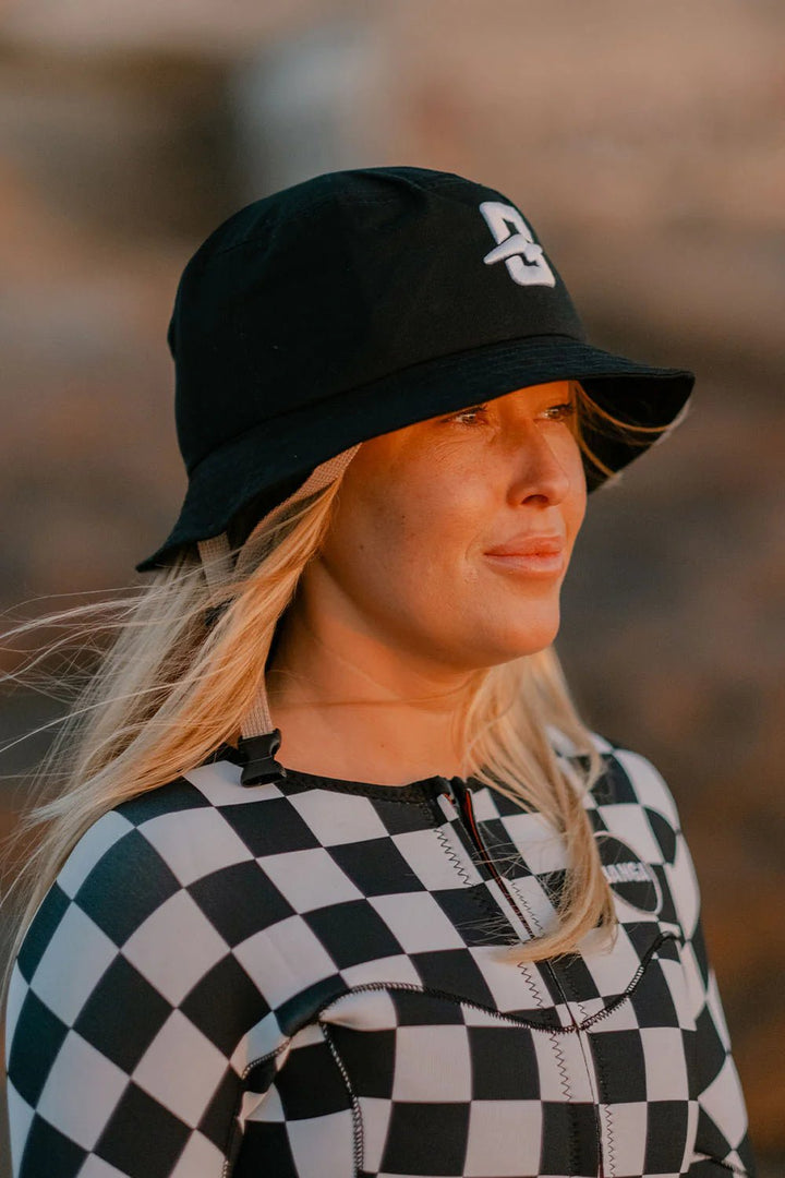 Wetsuit & Protection BangProof Bucket Helm black