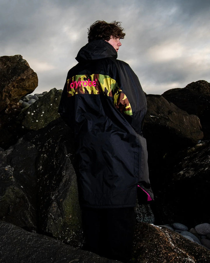 dryrobe Remix black pink camo