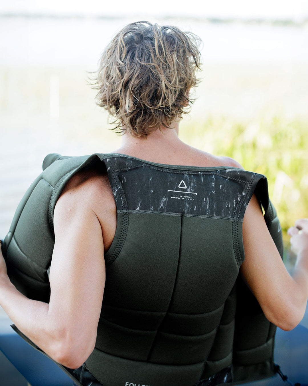 Wetsuit & Protection FOLLOW Affiliate Impact Mens olive