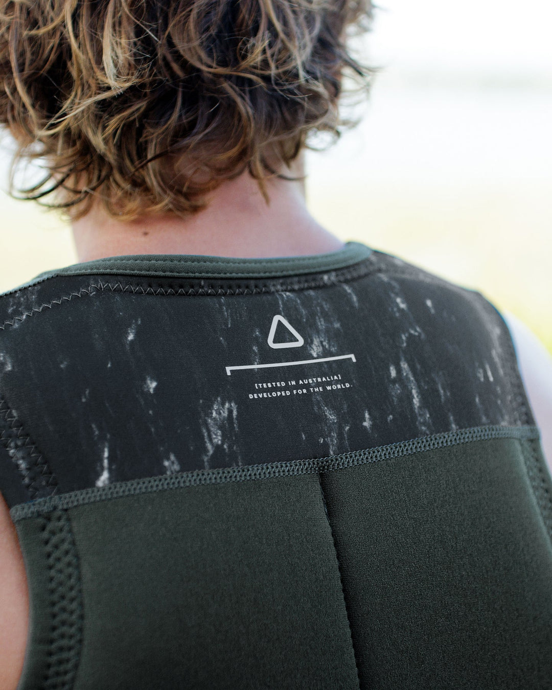 Wetsuit & Protection FOLLOW Affiliate Impact Mens olive