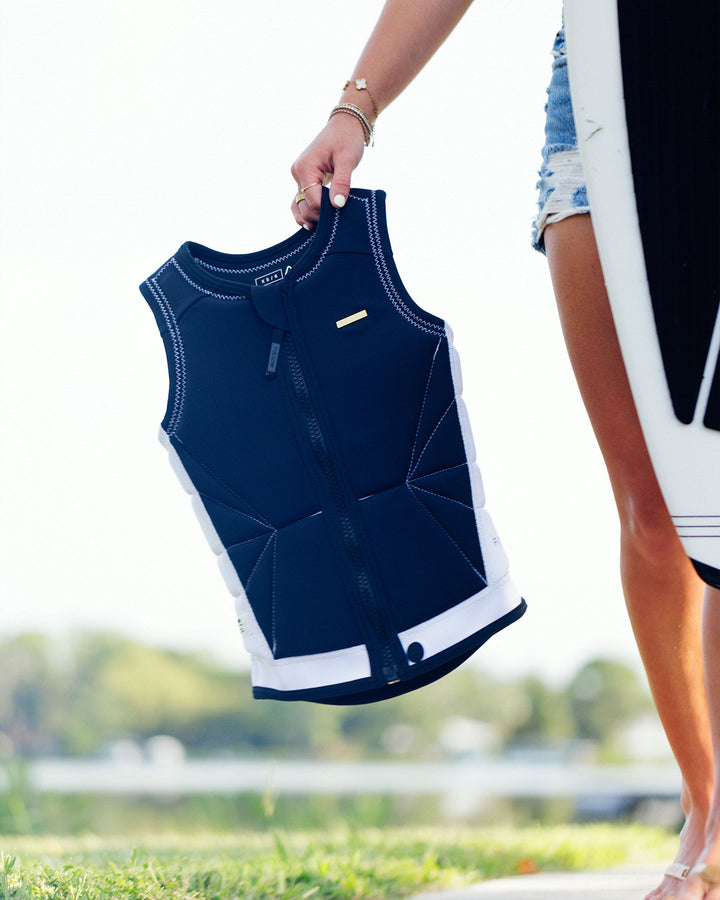 Wetsuit & Protection FOLLOW Cleo Impact Ladies Vest Black