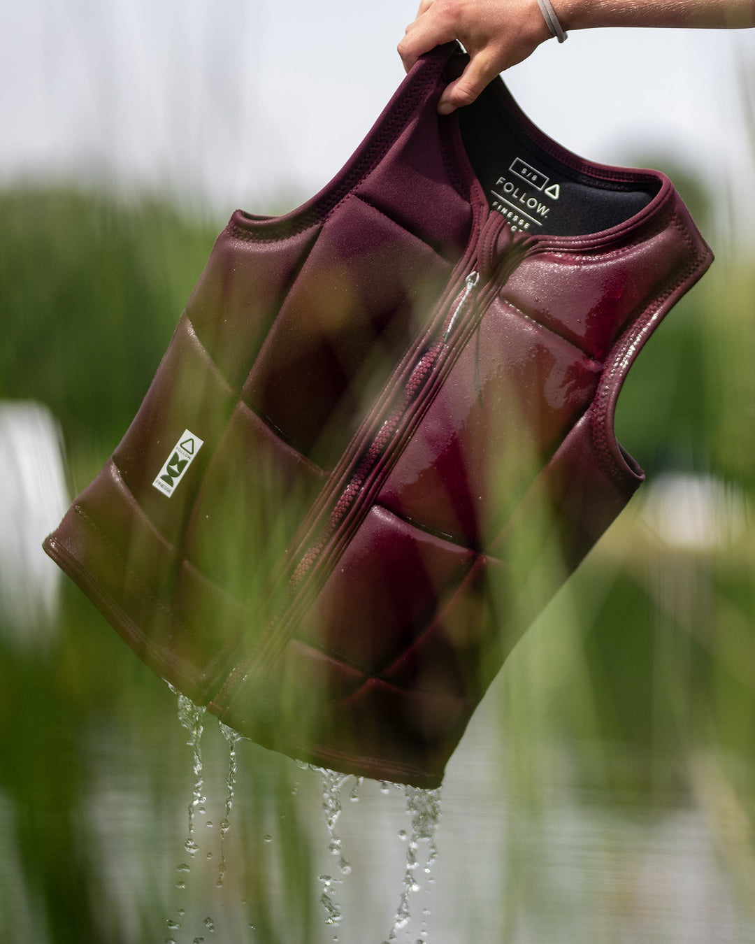 Wetsuit & Protection FOLLOW Finesse Impact Ladies Vest maroon
