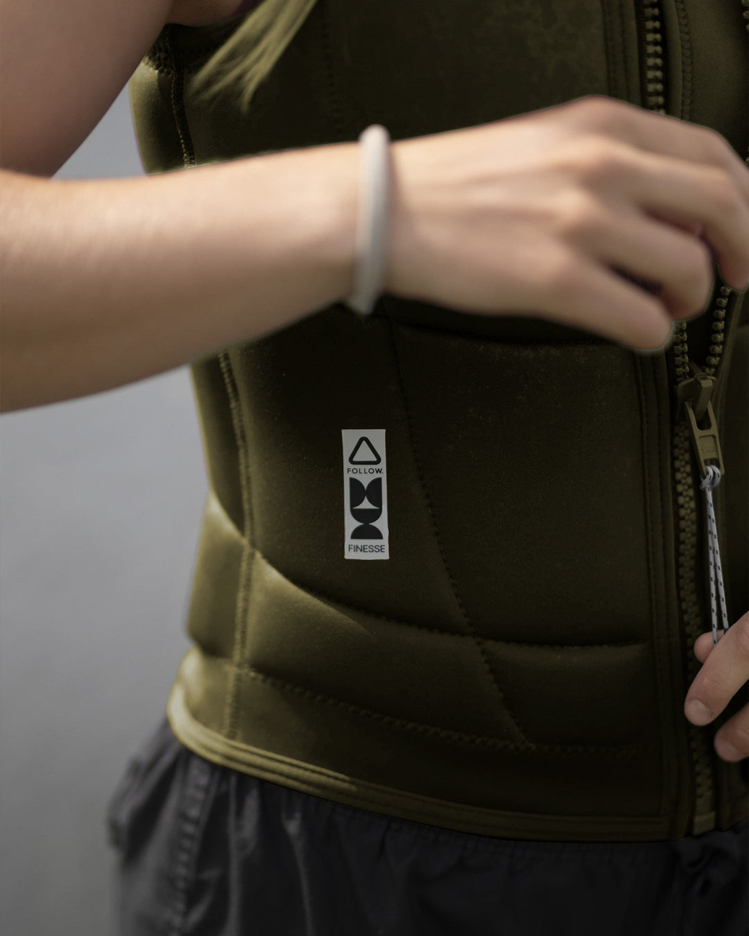 Wetsuit & Protection FOLLOW Finesse Impact Ladies Vest olive
