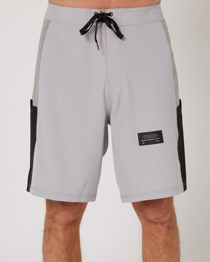 Fashion FOLLOW Global Tech Boardie light grey