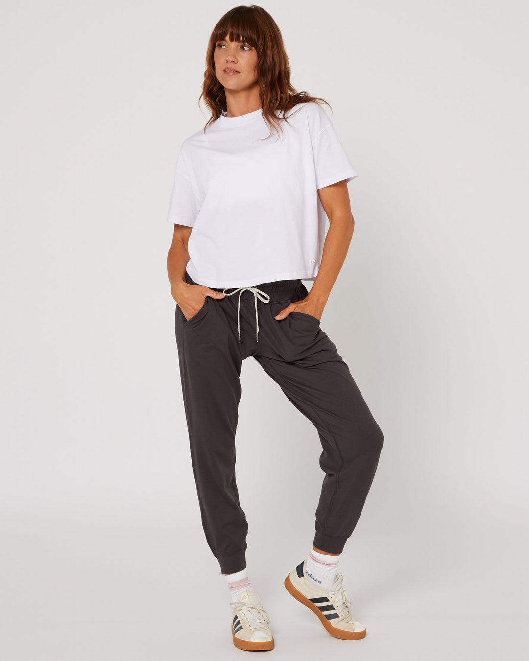 Fashion FOLLOW Serena Jogger deep charcoal