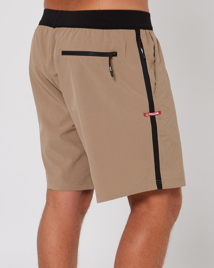 Fashion FOLLOW Tech Shorts Deep Taupe