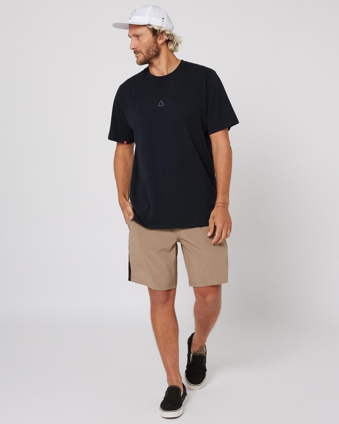 Fashion FOLLOW Tech Shorts Deep Taupe