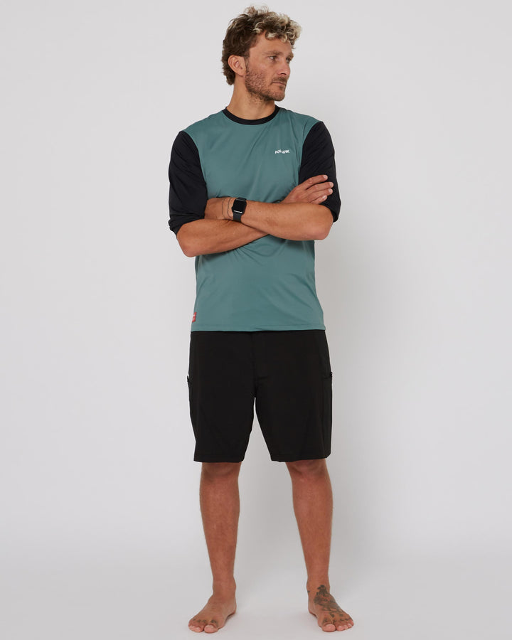Wetsuit & Protection FOLLOW Water Raglan 3/4 Tee black/olive